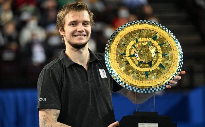 多顶尖车手 多顶尖车手